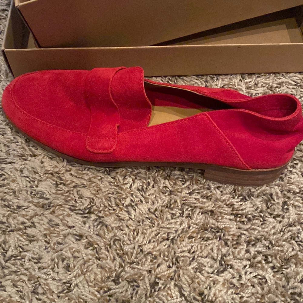 Women’s Red oiled suede Loafer.  Lucky Brand.  Maybe have been worn 2 times.